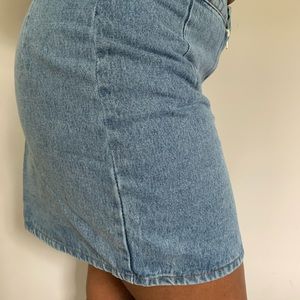 Denim zip up skirt